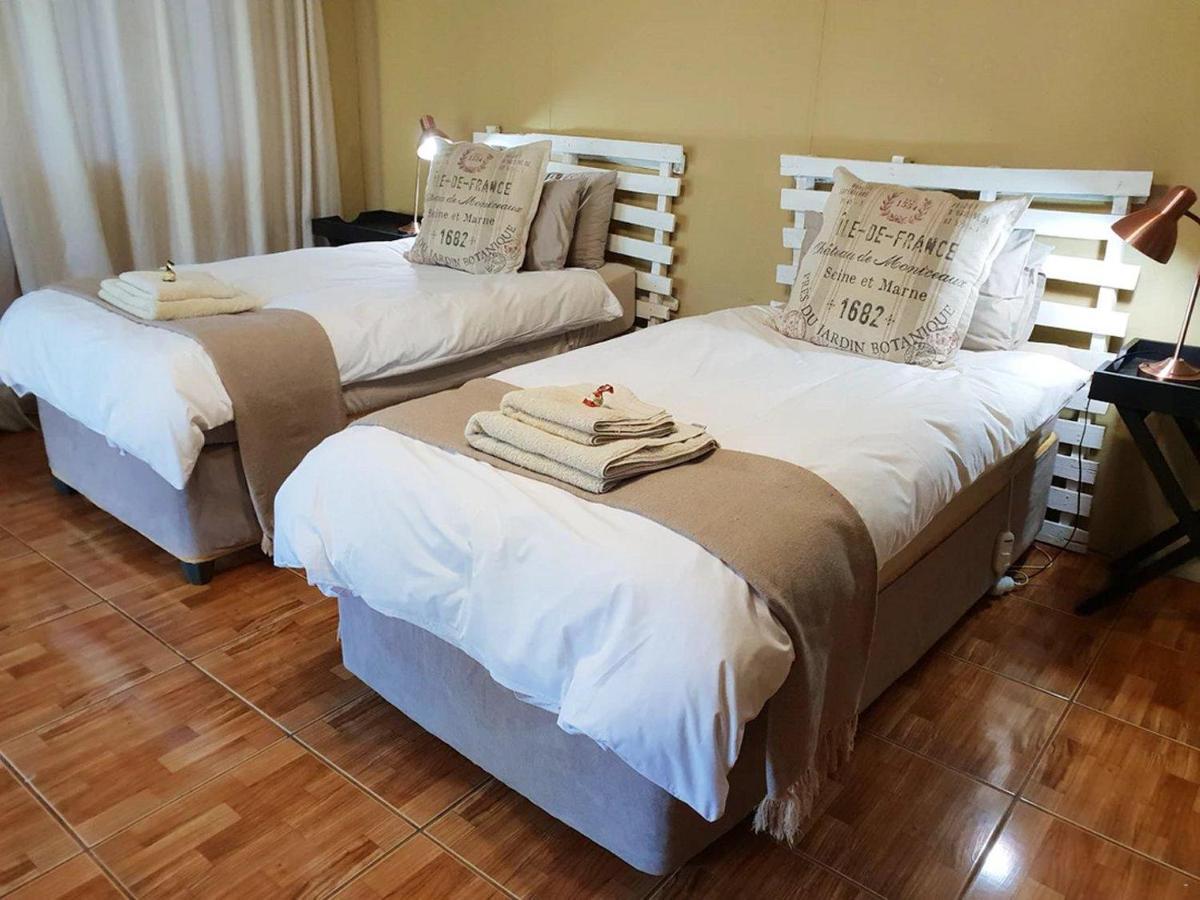 Rand Self-Catering Accommodation Carolina Esterno foto