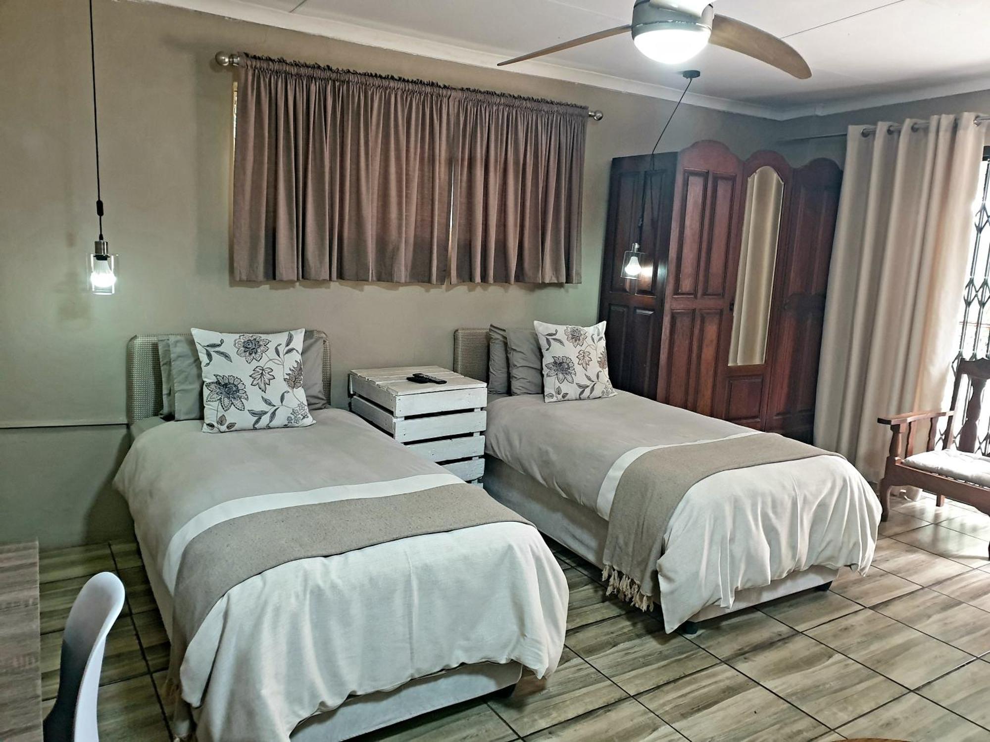 Rand Self-Catering Accommodation Carolina Esterno foto